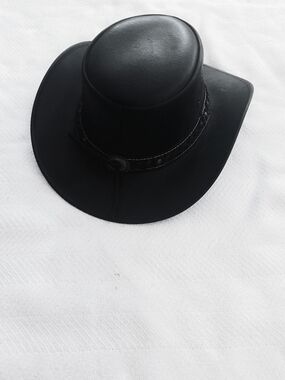 Classic Black Western-Style Leather Hat